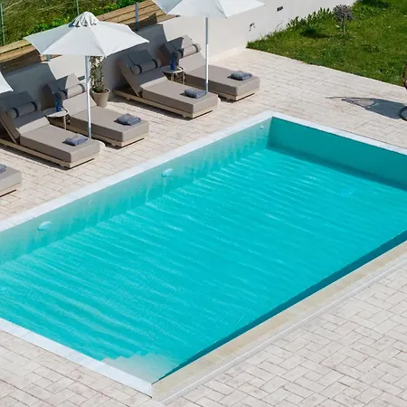 Kouros P&a Áfra